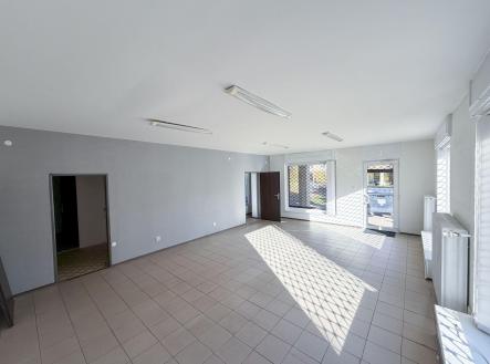 Pronájem obchodní prostor