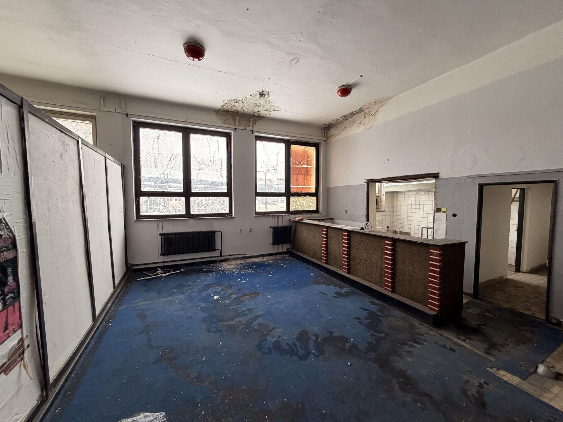 Komerční objekt Dvůr Králové nad Labem