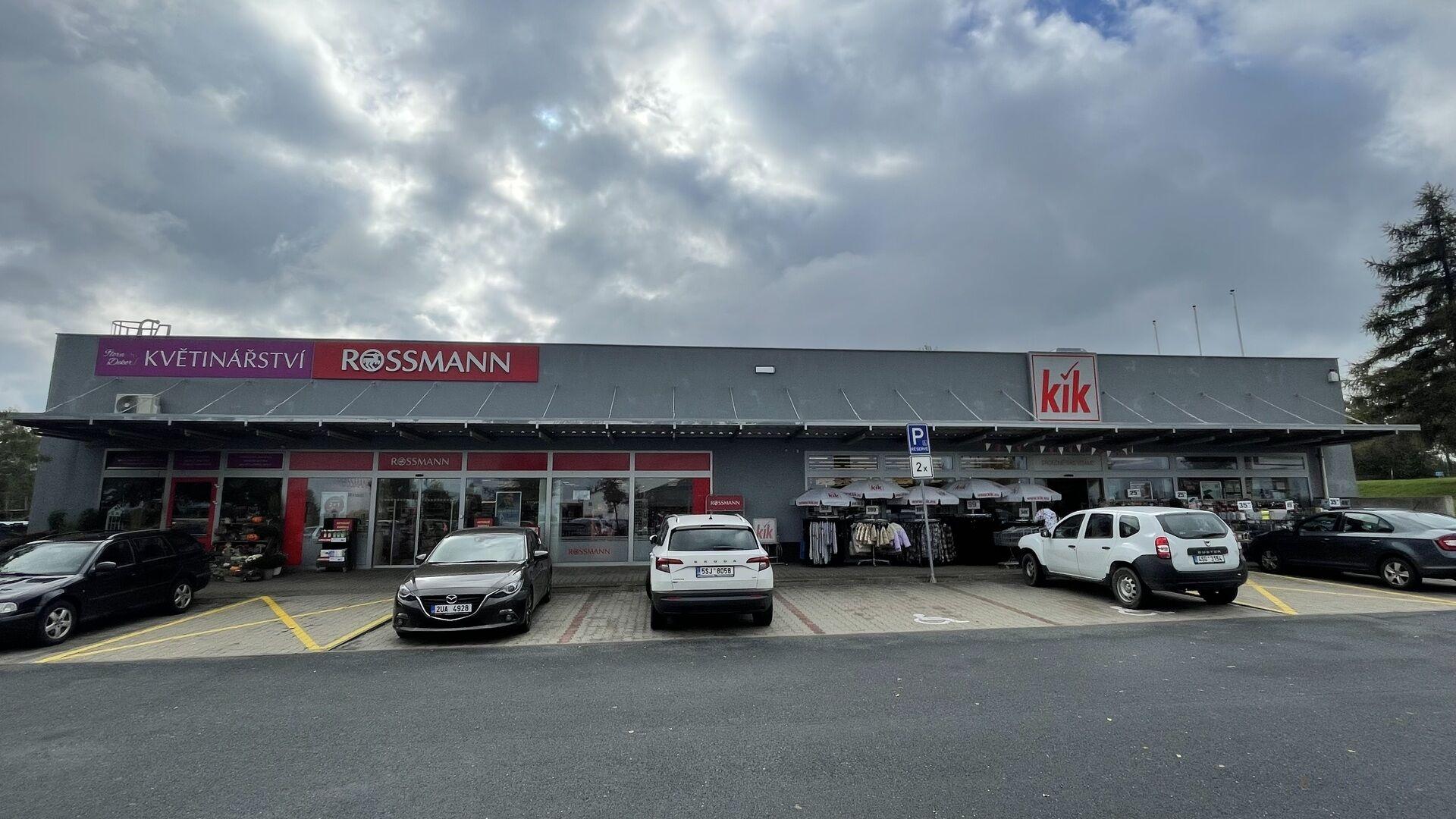 Obchodní centra Kostelec n/Černými lesy, Čelákovice, Podbořany