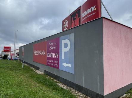 Prodej obchodní prostor