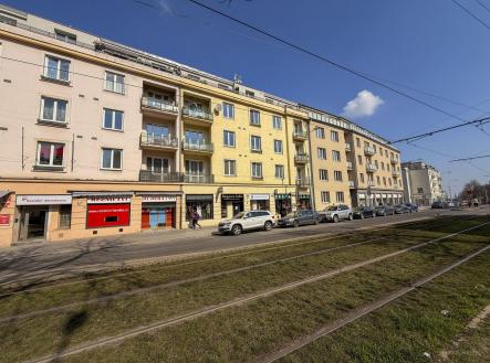 Pronájem obchodní prostor