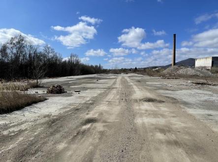 Prodej pozemku pro komerční výstavbu, 84 700 m²