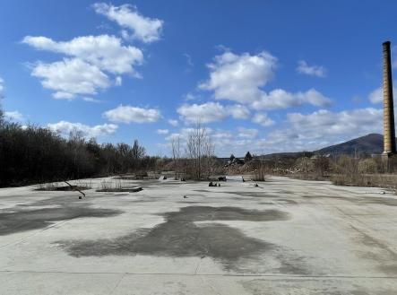 Prodej pozemku pro komerční výstavbu, 84 700 m²