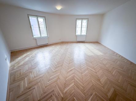 Pronájem bytu, 2+1, 87 m²