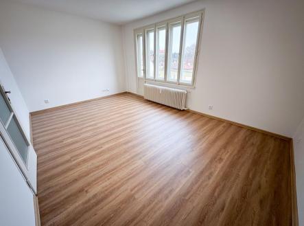 Pronájem bytu, 1+1, 63 m²