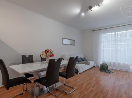 Pronájem bytu, 2+kk, 58 m²