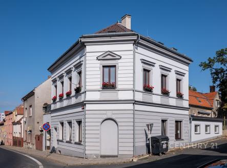 Prodej nájemního domu, 450 m²