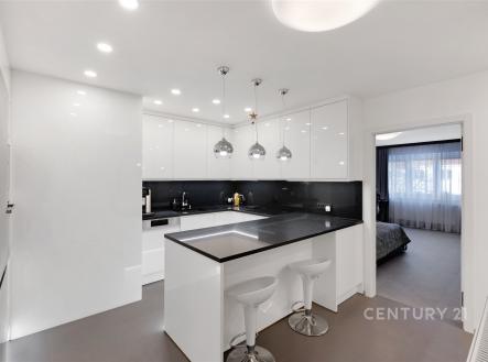 Pronájem bytu, 3+1, 84 m²