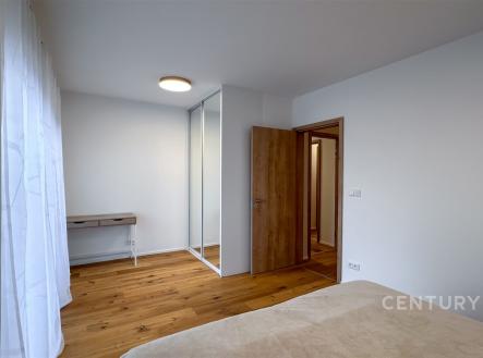 Pronájem bytu, 3+kk, 62 m²