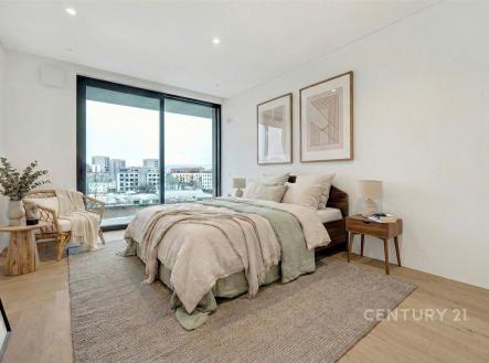 Pronájem bytu, atypický, 167 m²