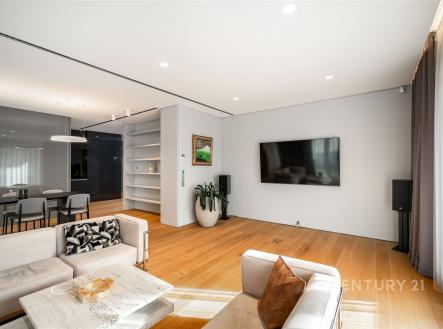 Pronájem bytu, 3+kk, 137 m²