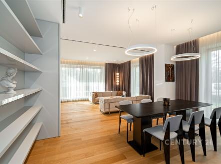Pronájem bytu, 3+kk, 137 m²