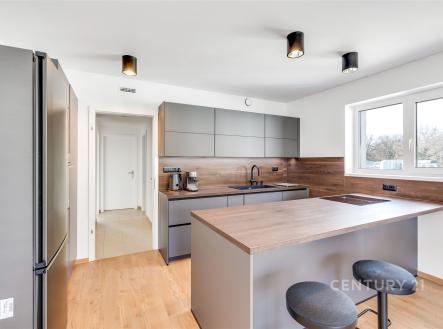 Prodej bytu, 3+kk, 74 m²