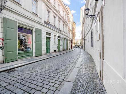 Pronájem bytu, 2+kk, 62 m²