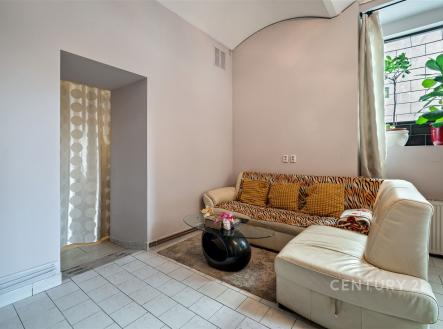 Prodej obchodní prostory, 83 m²