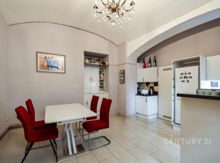 Prodej obchodní prostory, 83 m²
