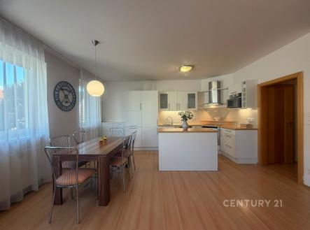 Pronájem bytu, 3+kk, 75 m²