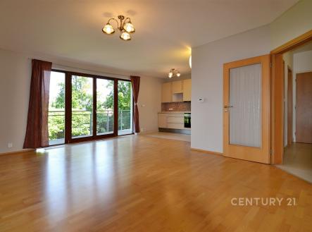 Pronájem bytu, 3+kk, 85 m²