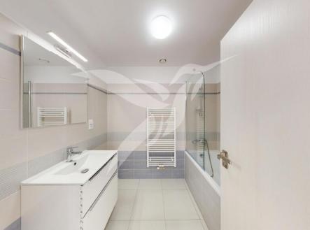 Pronájem bytu, 3+kk, 75 m²