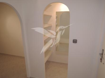 Pronájem bytu, 1+kk, 27 m²