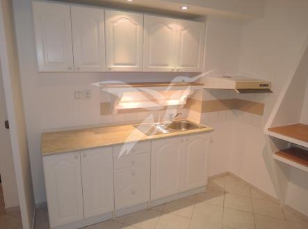 Pronájem bytu, 1+kk, 27 m²