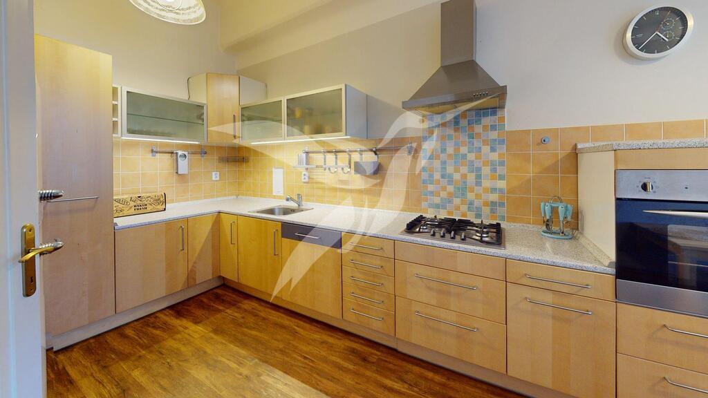 Prokopova-15-Kitchen.jpg