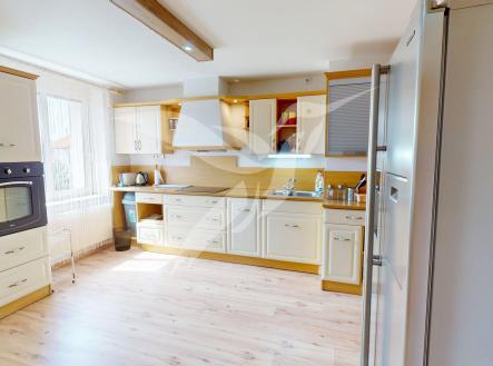 Pronájem bytu, 3+1, 150 m²
