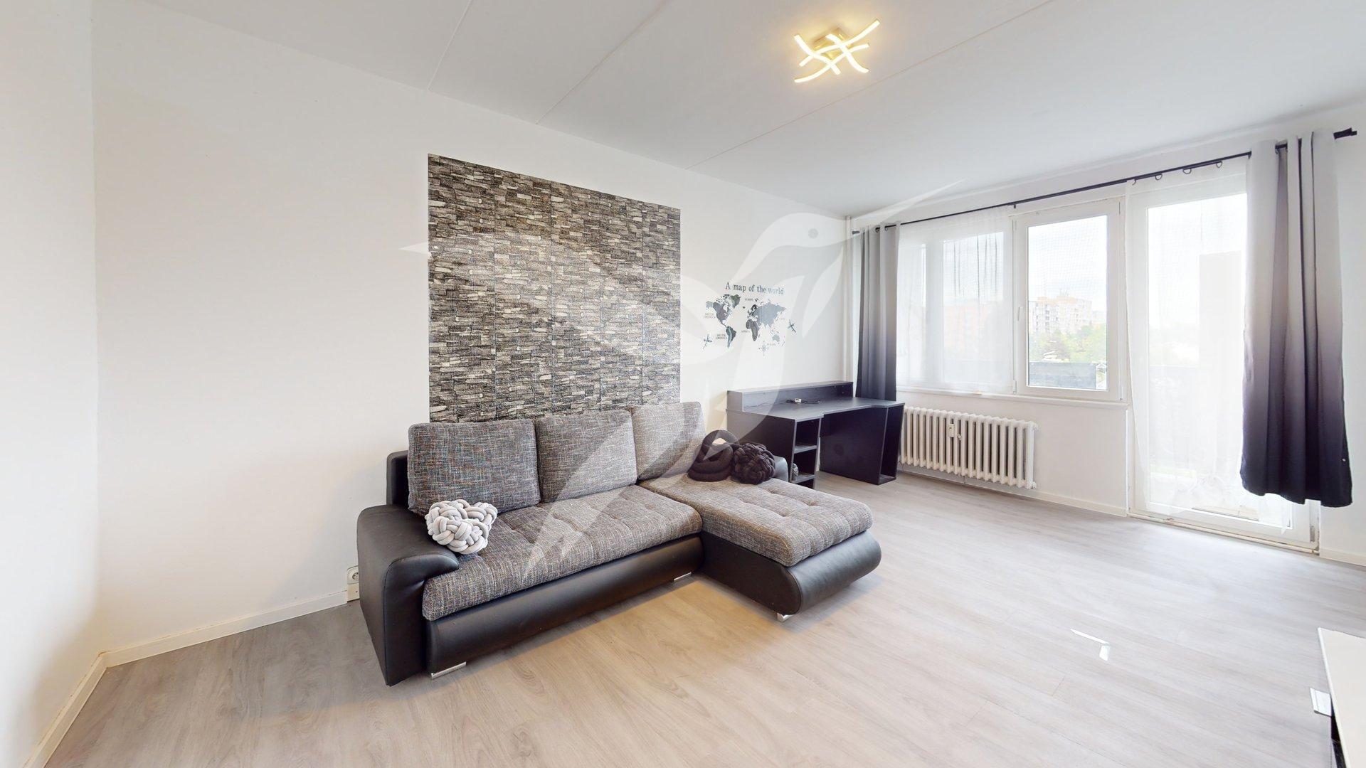 Byt-21-Vojanova-11-Plzen-Living-Room.jpg