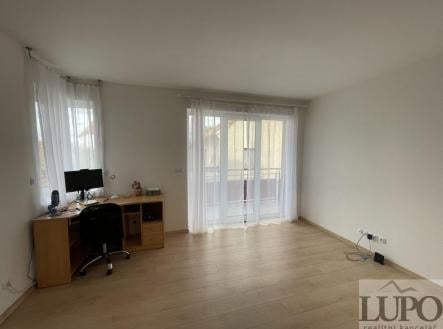 Pronájem bytu, 2+kk, 43 m²