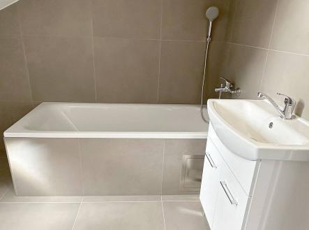 Pronájem bytu, 2+1, 75 m²