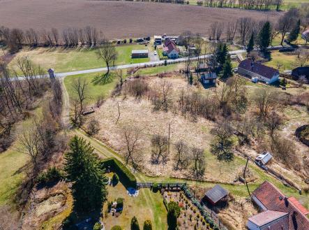 Prodej pozemku pro bydlení, 2 069 m²