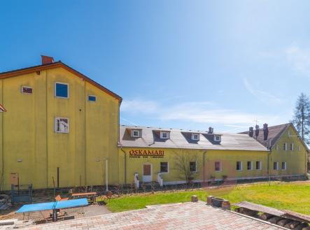 Prodej komerčního objektu, jiný, 1 400 m²