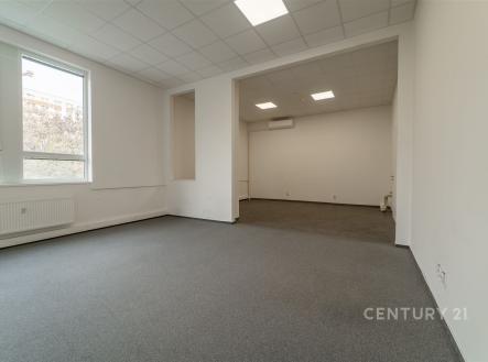 Pronájem kanceláře, 60 m²