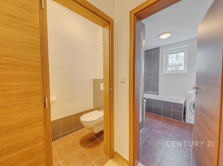 Pronájem bytu, 2+1, 77 m²