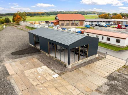 Pronájem komerčního objektu, průmyslový areál, 300 m²
