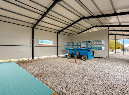 Prodej komerčního objektu, průmyslový areál, 300 m²