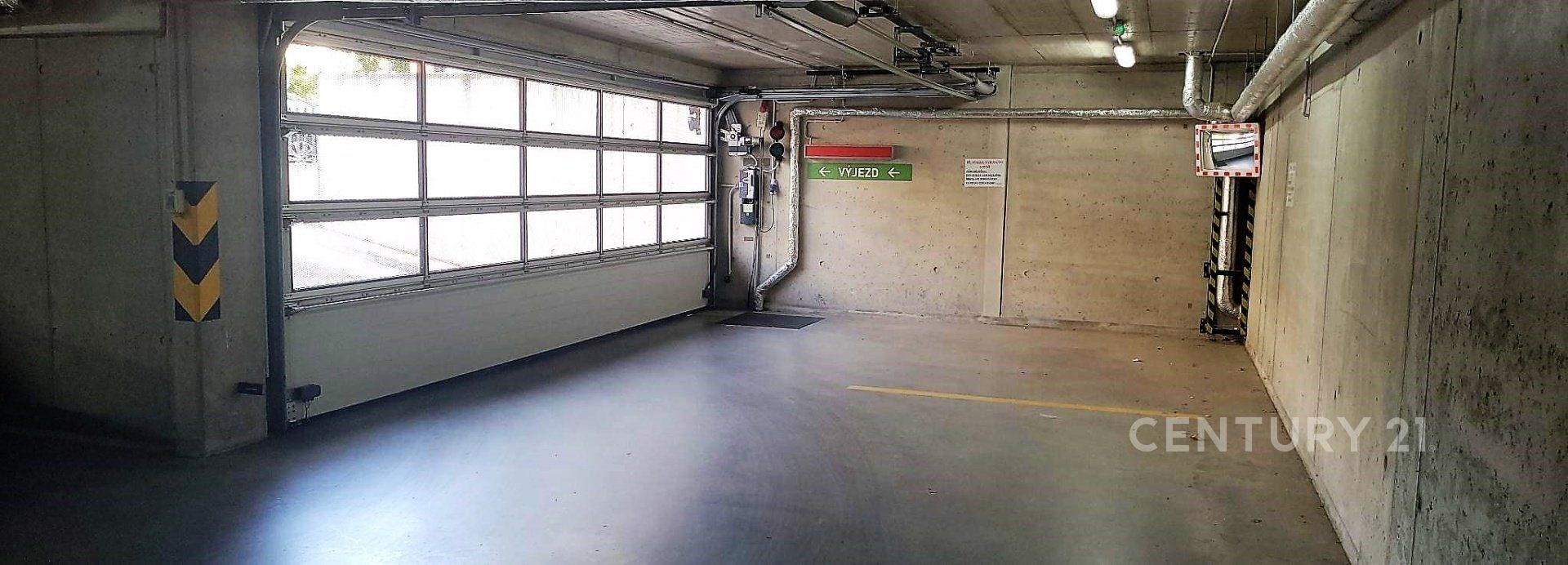 Prodej parkovacího stání Žižkov