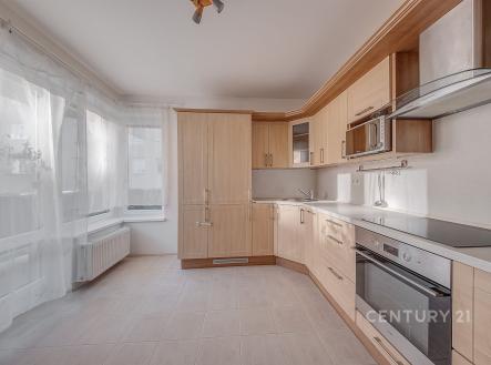 Pronájem bytu, 2+1, 77 m²