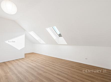 Prodej bytu, 4+kk, 100 m²
