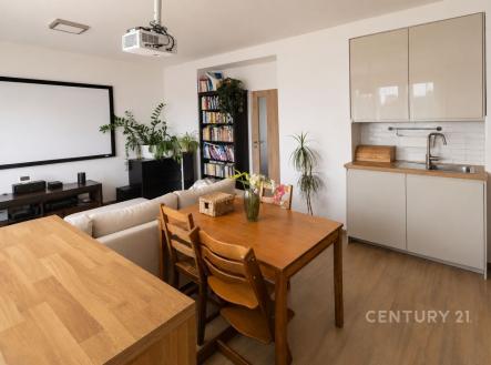 Pronájem bytu, 3+kk, 67 m²
