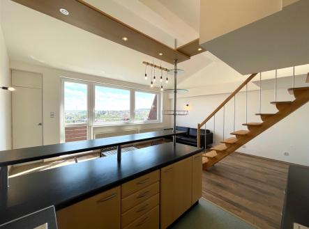 Pronájem bytu, 3+kk, 75 m²