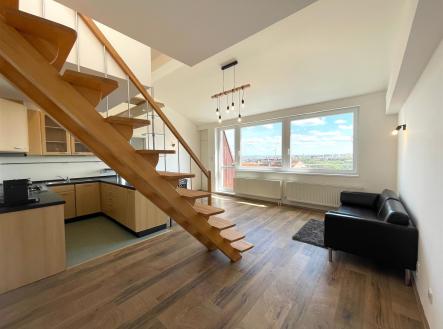 Pronájem bytu, 3+kk, 75 m²