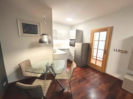 Pronájem bytu, 2+kk, 47 m²