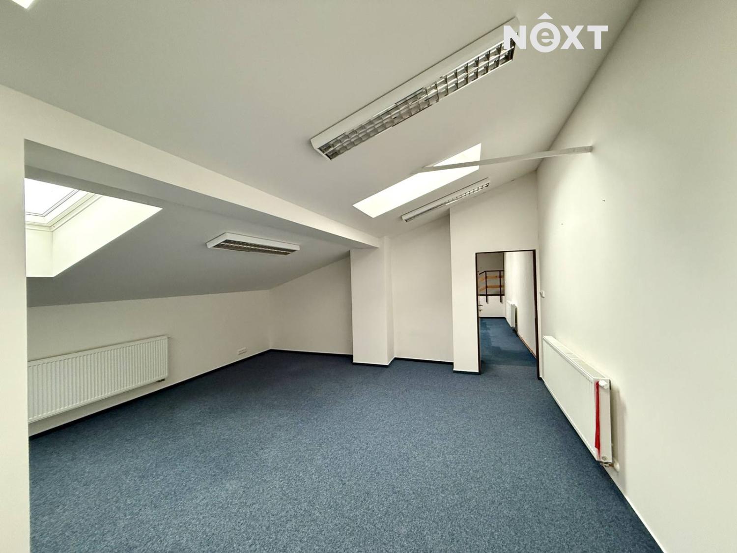 Pronájem komerční Kanceláře, 122㎡