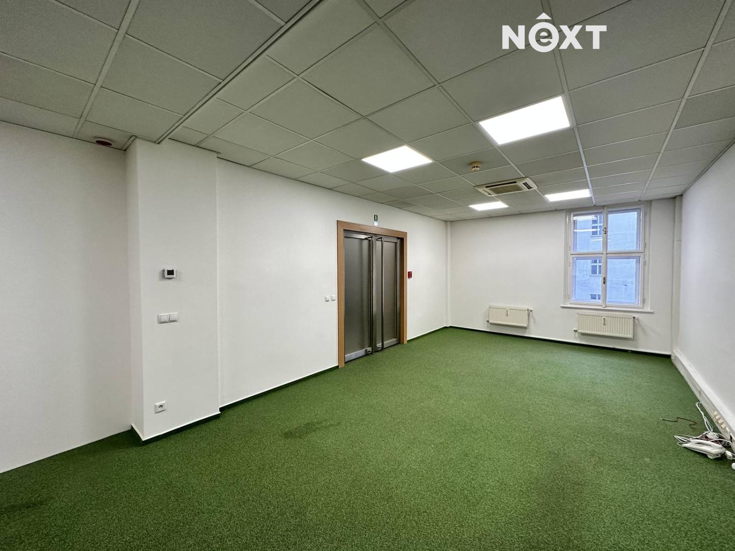 Pronájem komerční Kanceláře, 225㎡