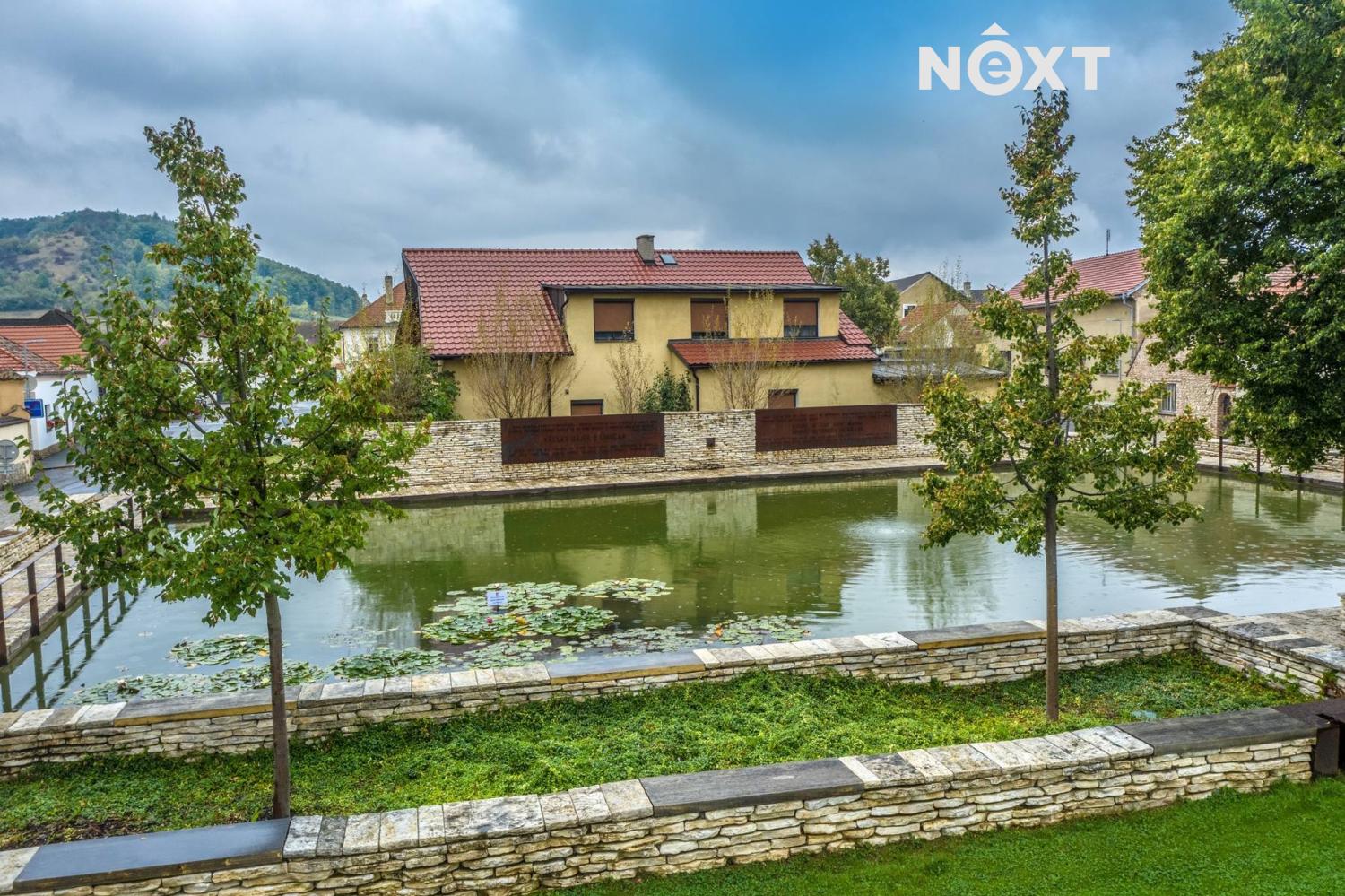 Prodej komerční Restaurace, 416㎡