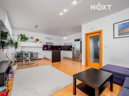 Pronájem bytu, 3+kk, 95 m²