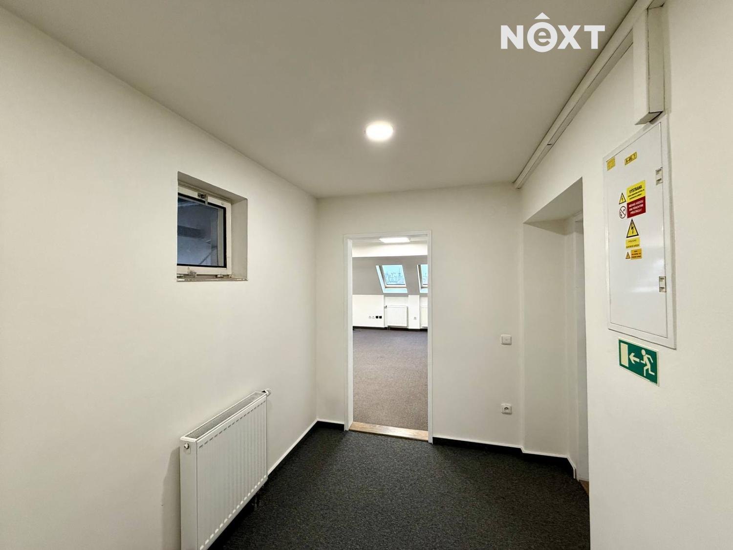 Pronájem komerční Kanceláře, 32㎡