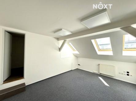 Pronájem kanceláře, 102 m²