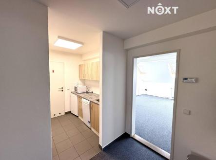 Pronájem kanceláře, 102 m²